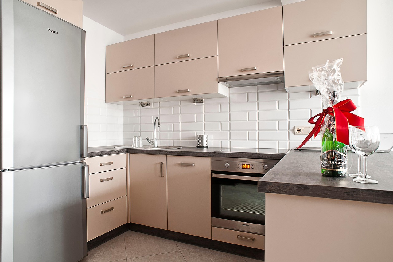 Looking to buy a refrigerator in Kenya? Learn about price, energy efficiency, size, and features to make the right choice for your home or business.